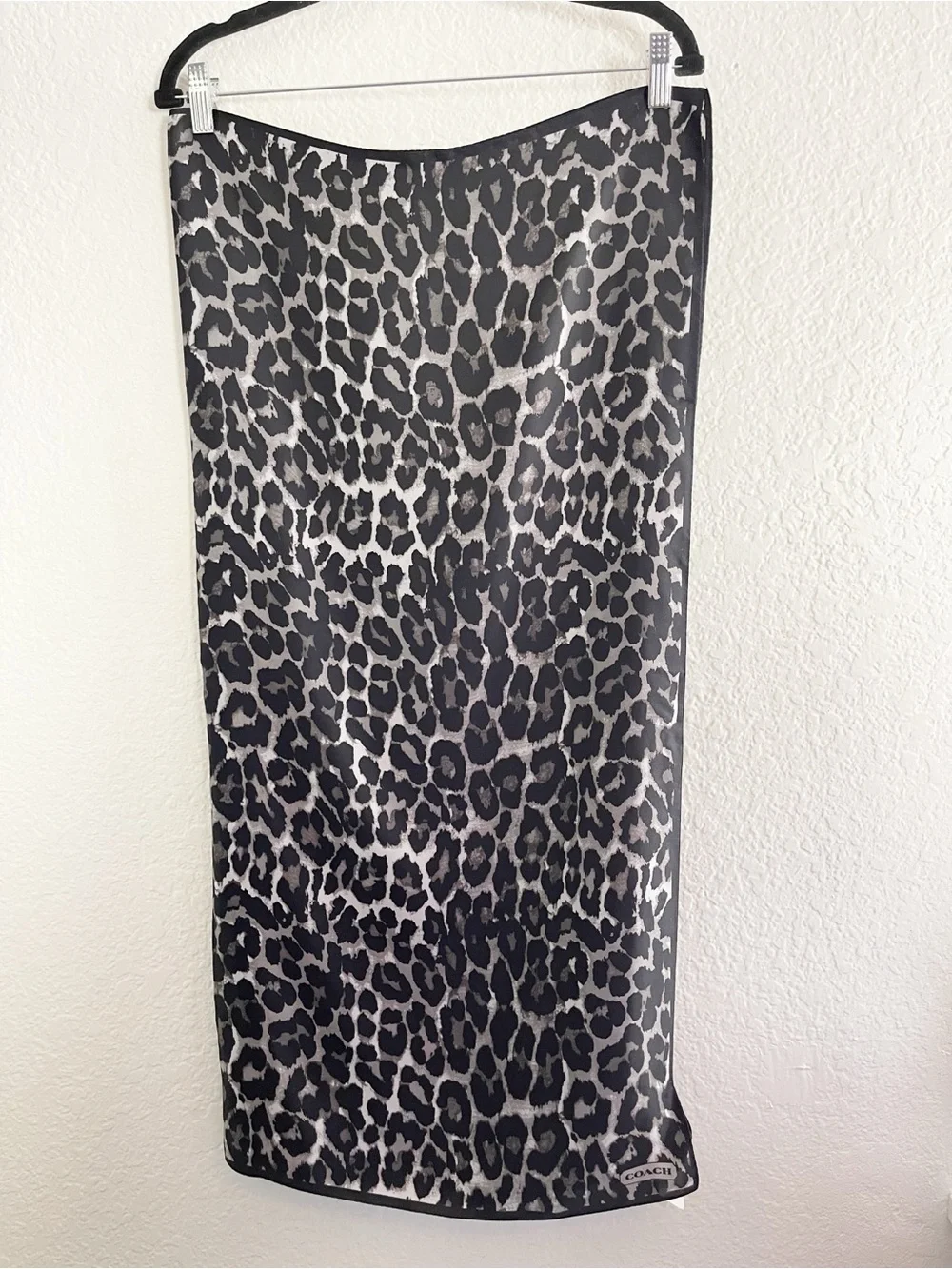 Coach Black & White Leopard Silk Scarf NWT 36 x36